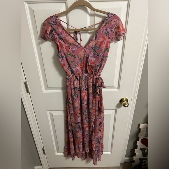 Band Of Gypsies Dress XS Floral  V Neck Maxi Flutter Sleeve - Picture 1 of 5